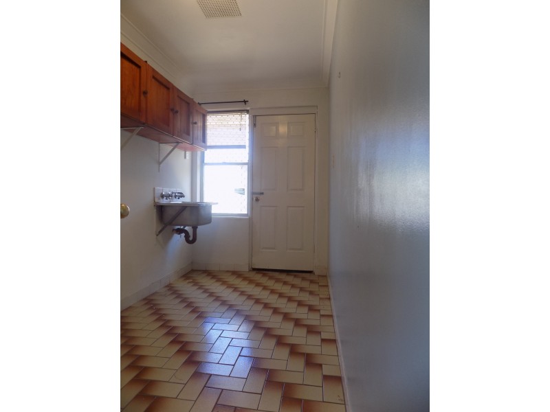 25 Maycock Place, Orelia WA 6167