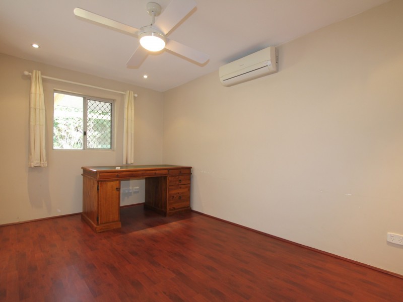 8 Pudney Place, Orelia WA 6167