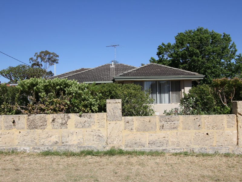 8 Pudney Place, Orelia WA 6167