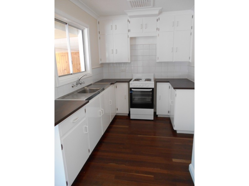 17 Hennessy Ave, Orelia WA 6167