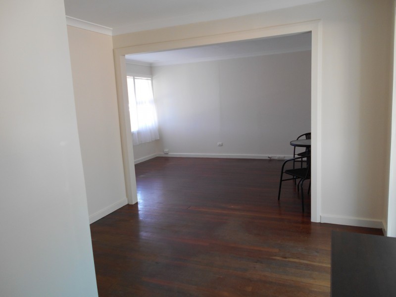 17 Hennessy Ave, Orelia WA 6167