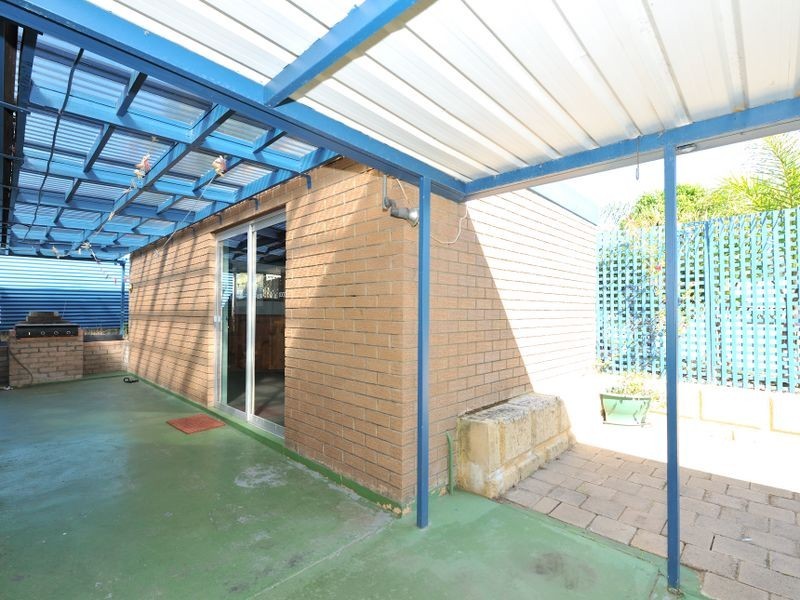 30 Adamson Road, Parmelia WA 6167