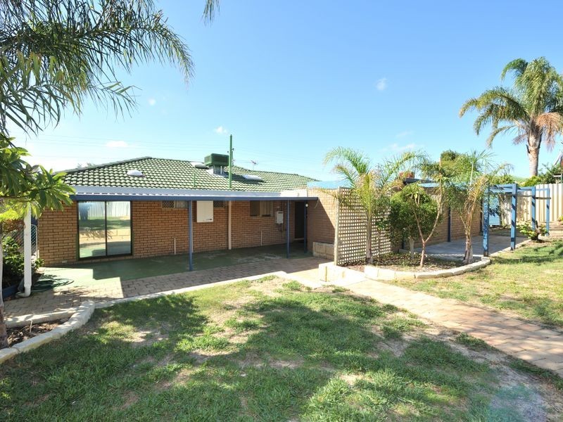 30 Adamson Road, Parmelia WA 6167