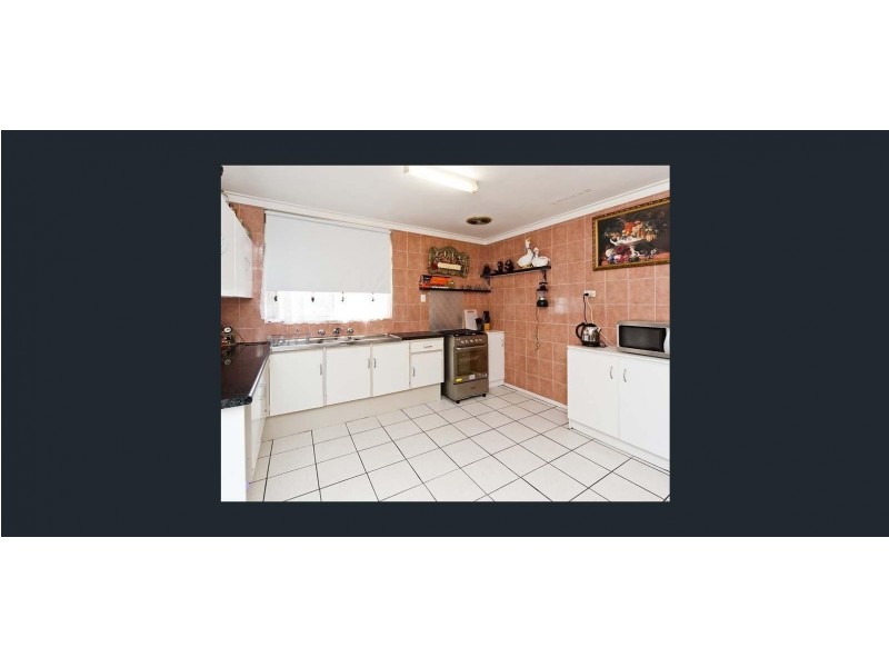 34 Hefron Way, Parmelia WA 6167