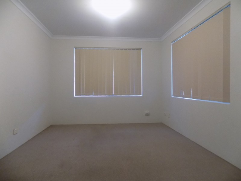 15 Warrior Pass, Bertram WA 6167