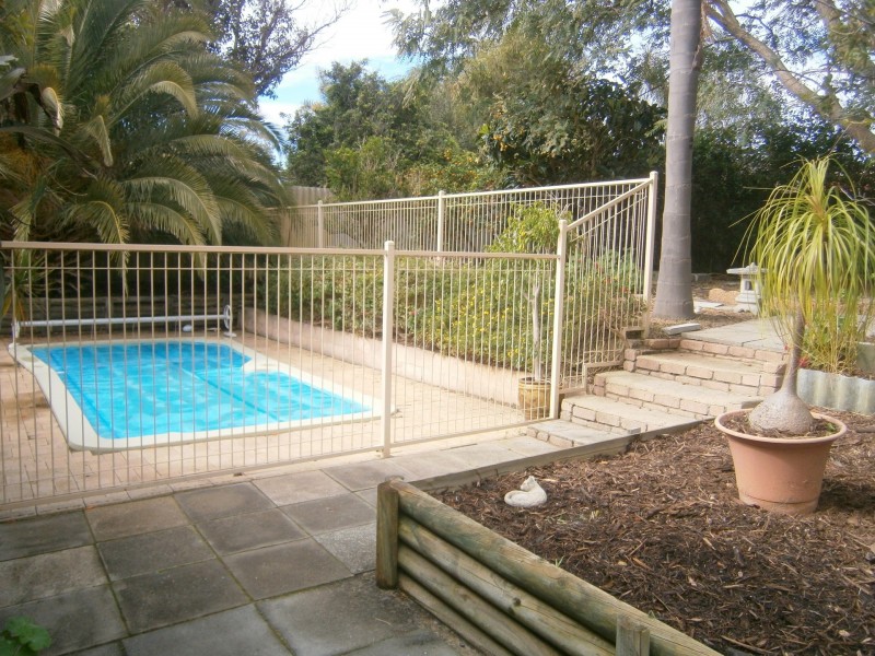 50 Adamson Road, Parmelia WA 6167