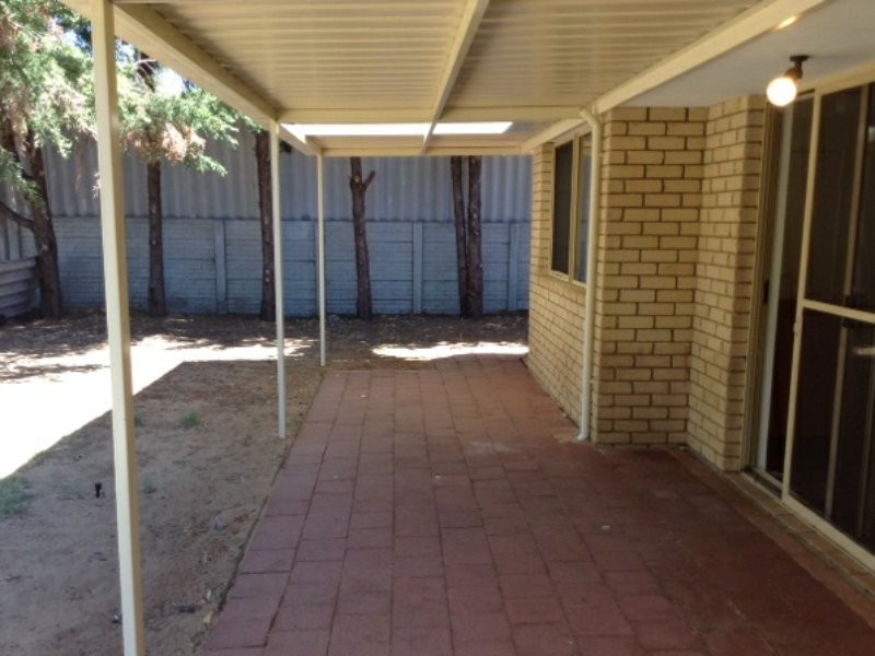 13 Judges Garden, Leda WA 6170