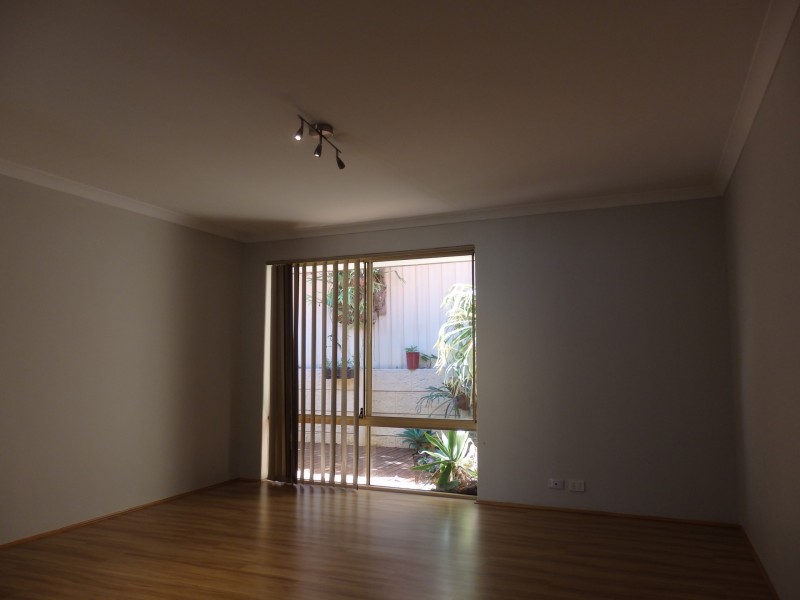 11 Gorman Place, Calista WA 6167