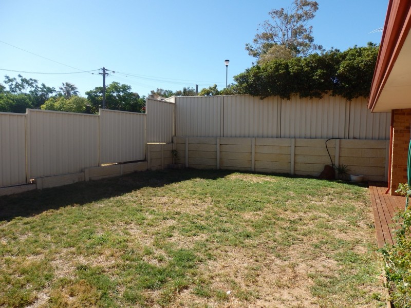 11 Gorman Place, Calista WA 6167