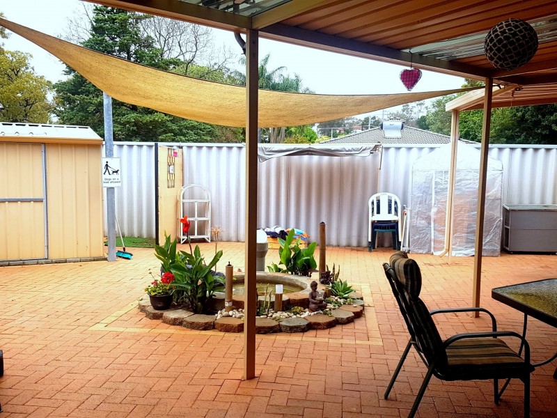 1/2 Elmslie Street, Orelia WA 6167