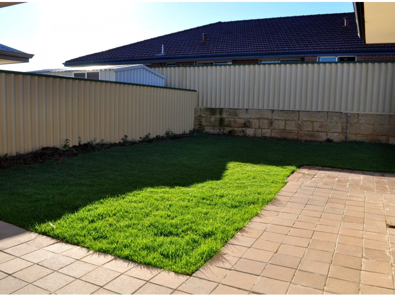 1 Yoorn Way, Bertram WA 6167