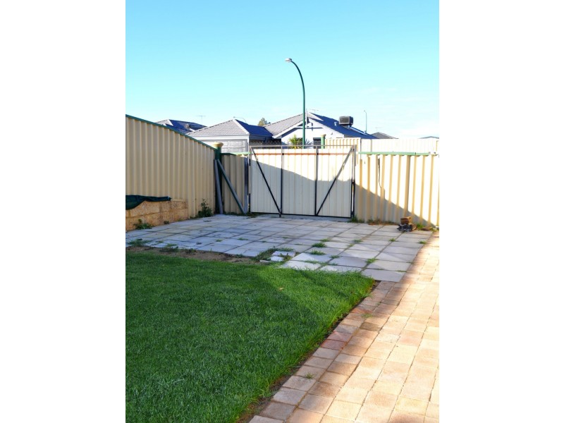 1 Yoorn Way, Bertram WA 6167