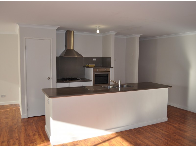 14 Glastonbury Street, Leda WA 6170