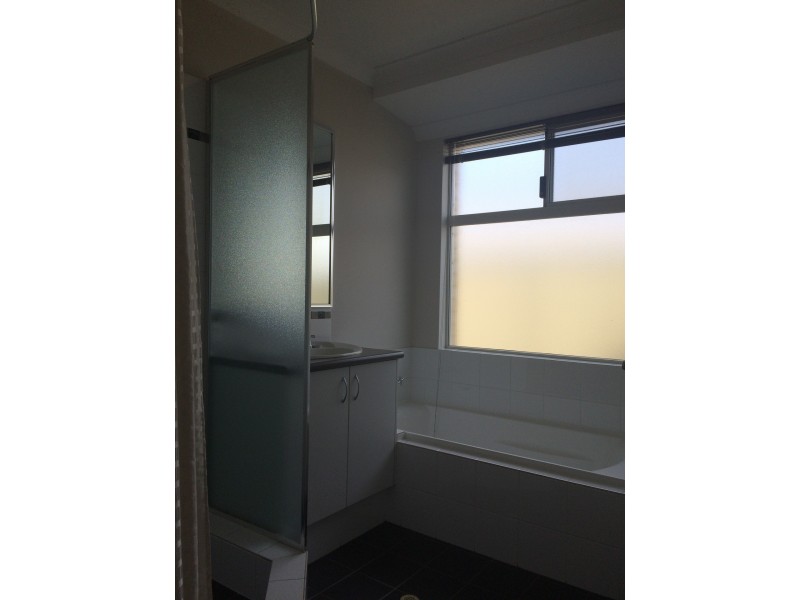 14 Glastonbury Street, Leda WA 6170