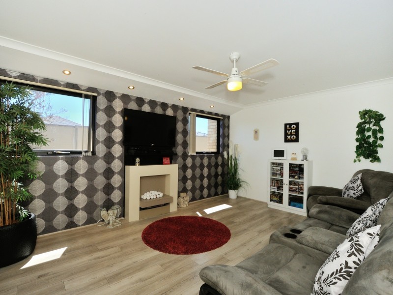 2 Onyx Lane, Wellard WA 6170