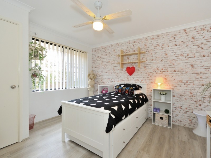 2 Onyx Lane, Wellard WA 6170