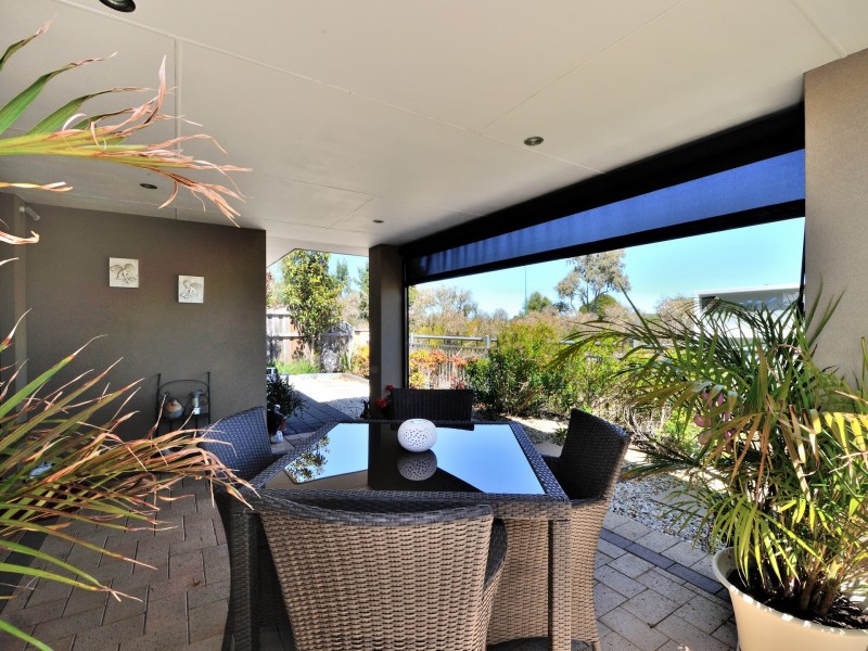 2 Onyx Lane, Wellard WA 6170