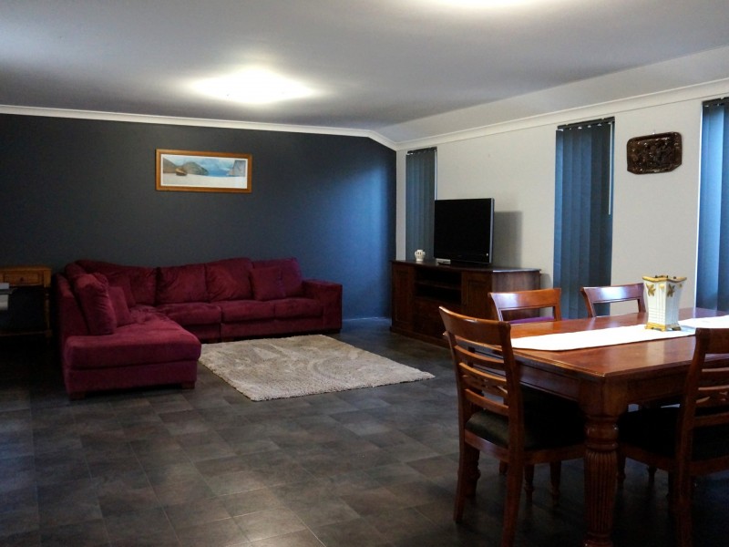 80 Price Parkway, Bertram WA 6167