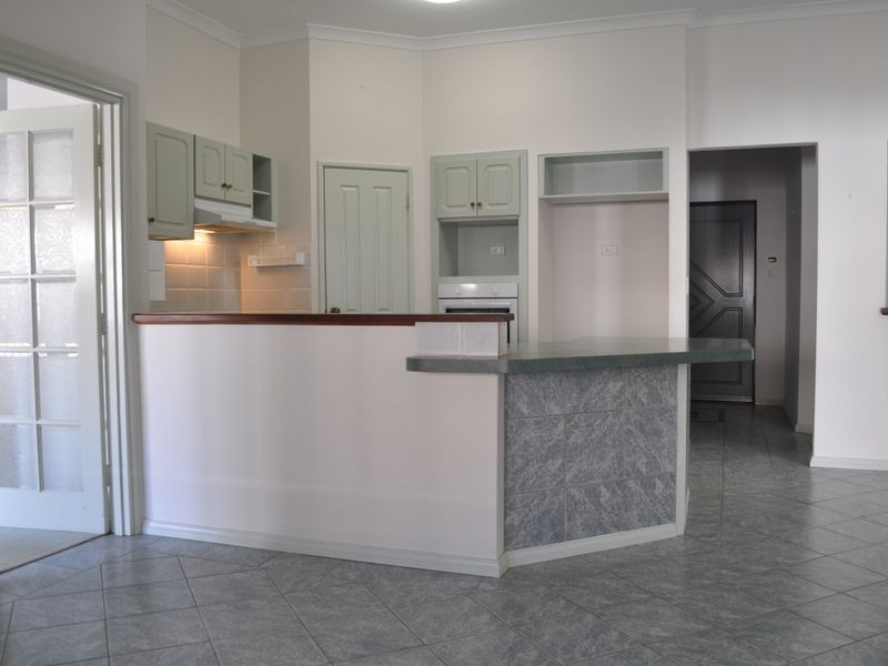 13 Montmartre Green, Port Kennedy WA 6172