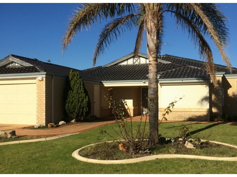 13 Montmartre Green, Port Kennedy WA 6172