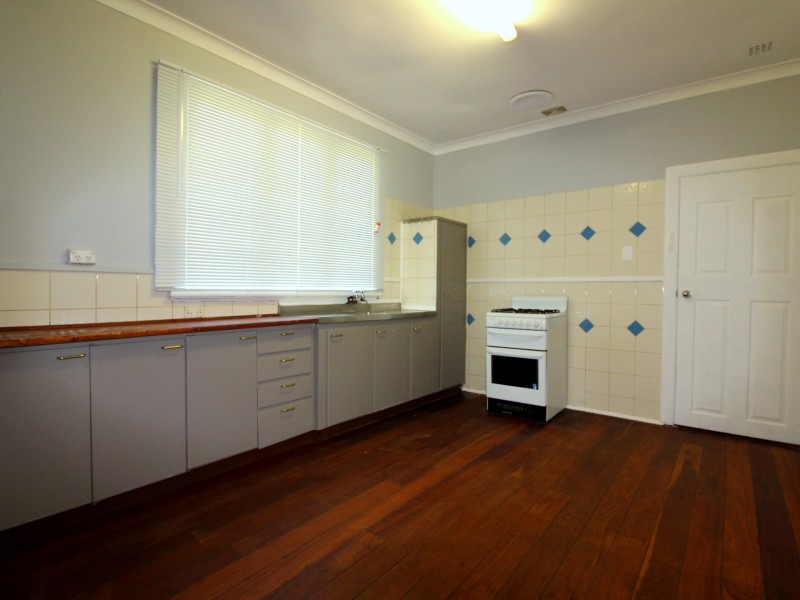 14 Sharman Street, Medina WA 6167