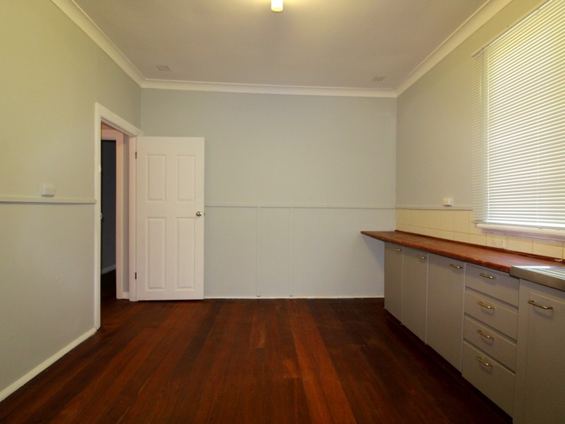 14 Sharman Street, Medina WA 6167