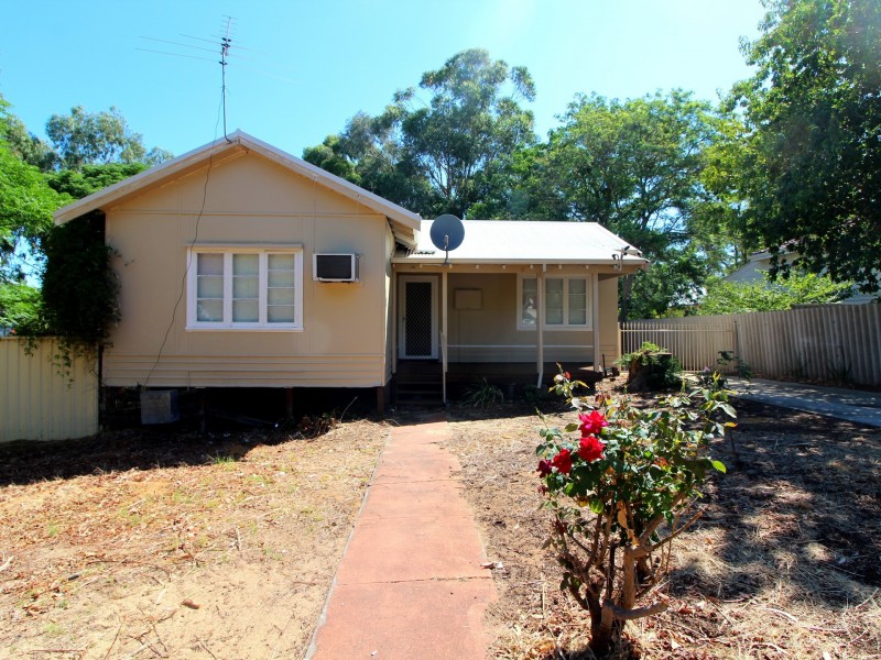 14 Sharman Street, Medina WA 6167