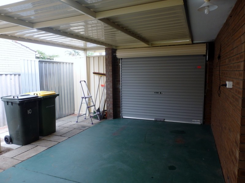 10 Rotohine Place, Cooloongup WA 6168