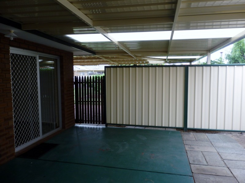 10 Rotohine Place, Cooloongup WA 6168