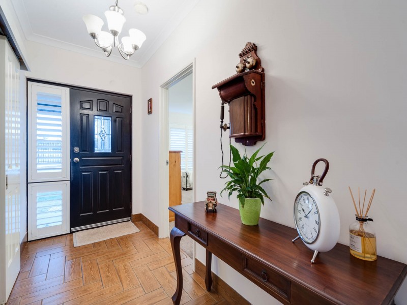 8 Abingdon Crescent, Wellard WA 6170