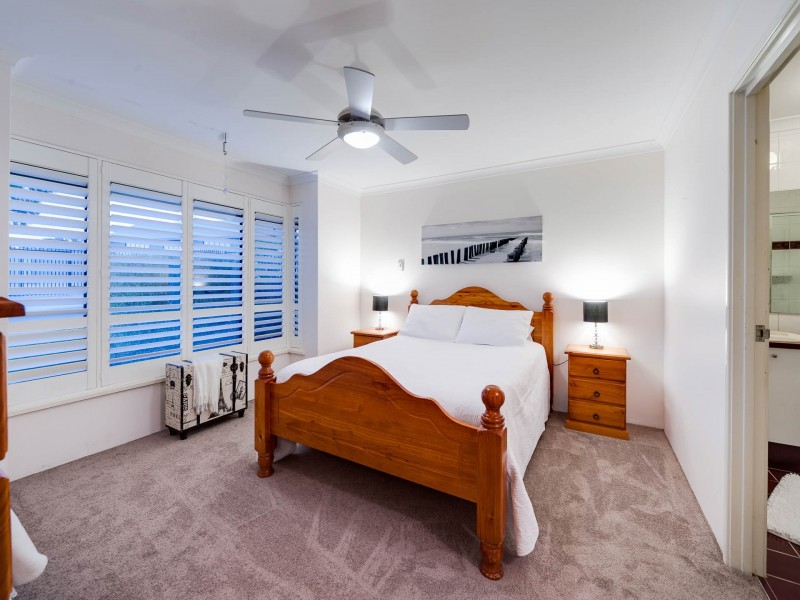 8 Abingdon Crescent, Wellard WA 6170