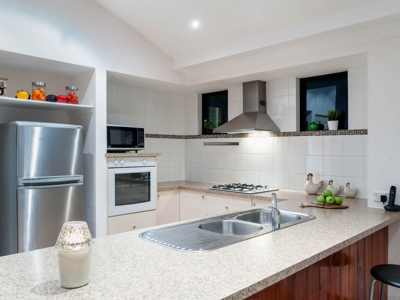 8 Abingdon Crescent, Wellard WA 6170