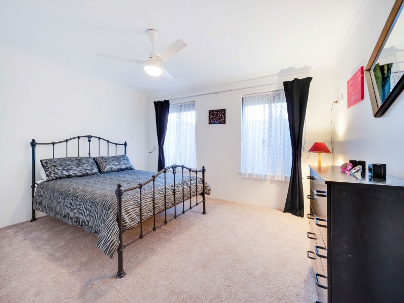 8 Abingdon Crescent, Wellard WA 6170