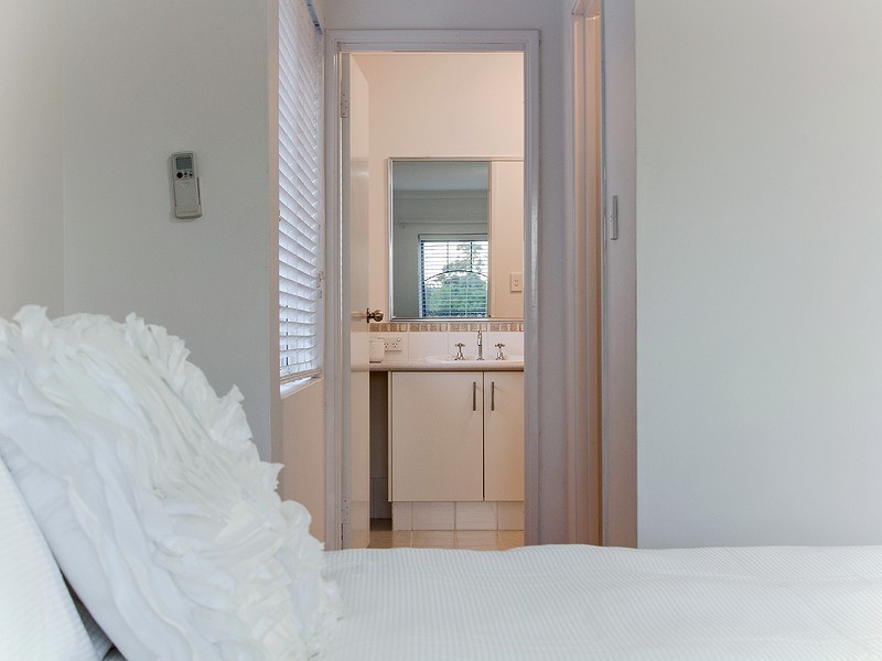 11 Petersfield Lane, Wellard WA 6170