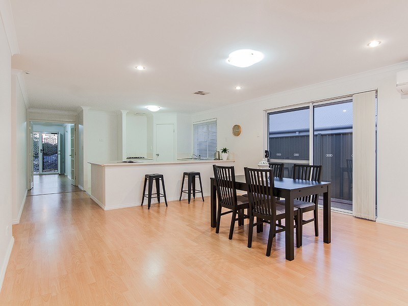 11 Petersfield Lane, Wellard WA 6170