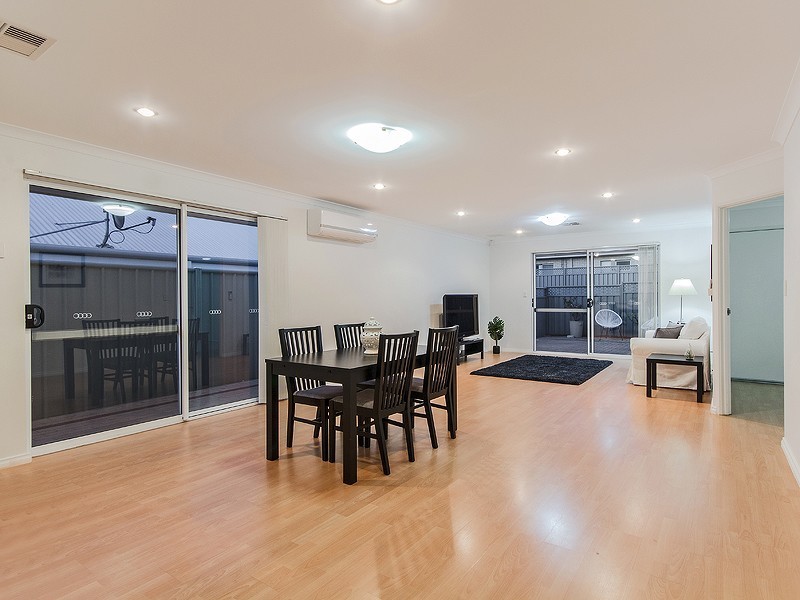 11 Petersfield Lane, Wellard WA 6170