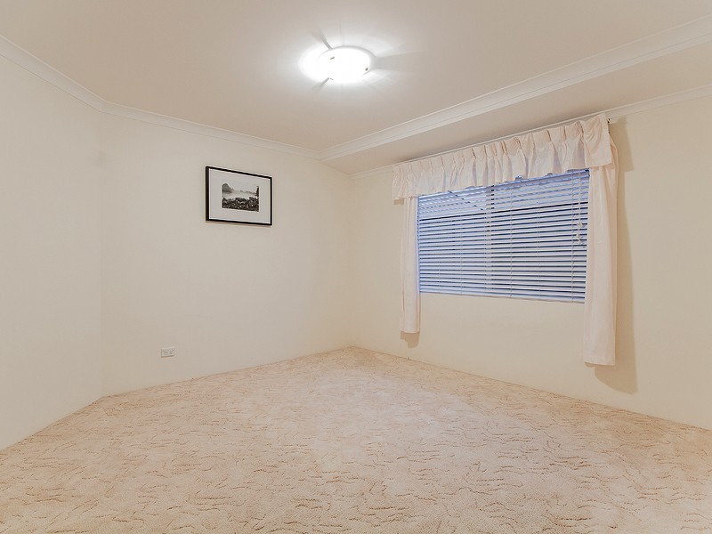 11 Petersfield Lane, Wellard WA 6170