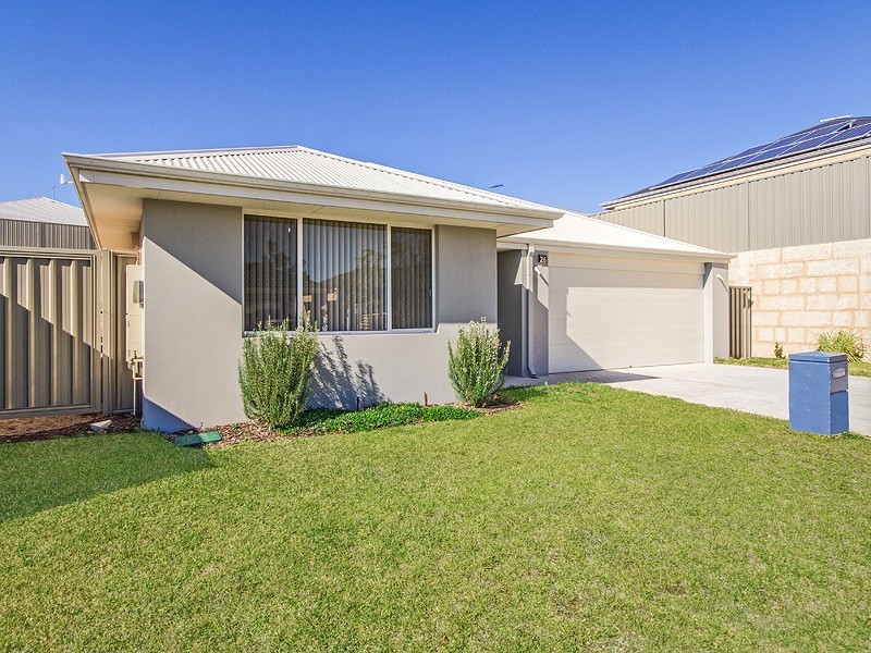 26 Tetbury Way, Wellard WA 6170