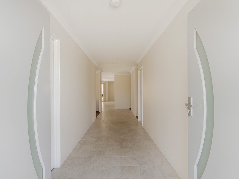 26 Tetbury Way, Wellard WA 6170