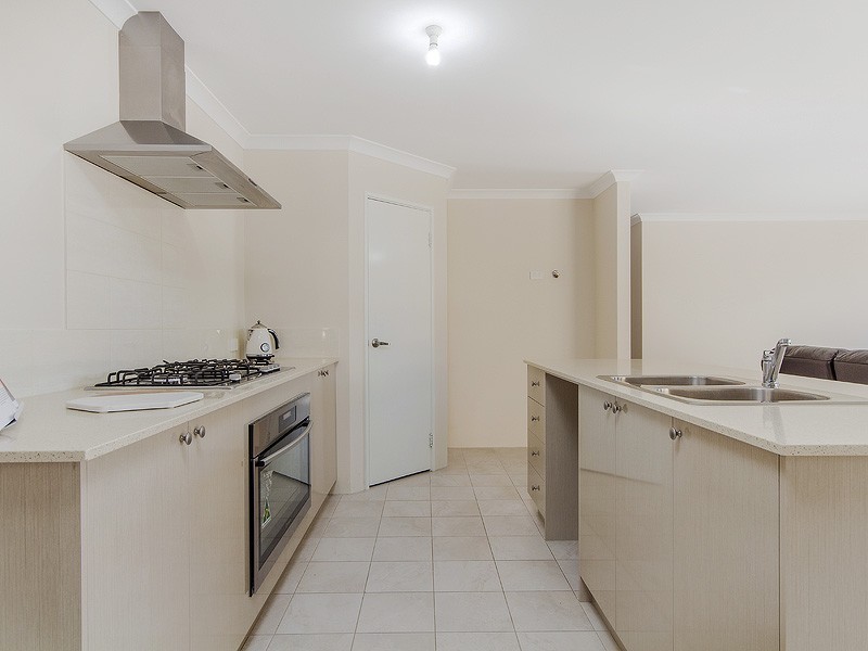26 Tetbury Way, Wellard WA 6170