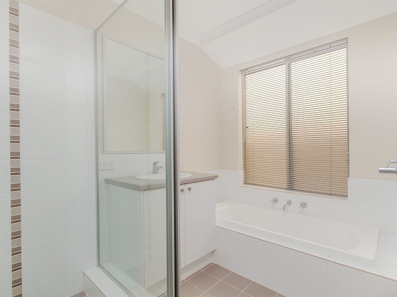 26 Tetbury Way, Wellard WA 6170