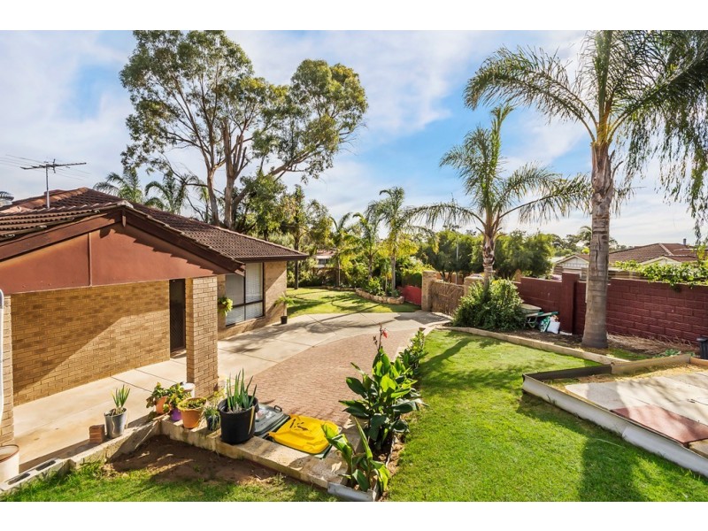 6 Camfield Loop, Parmelia WA 6167