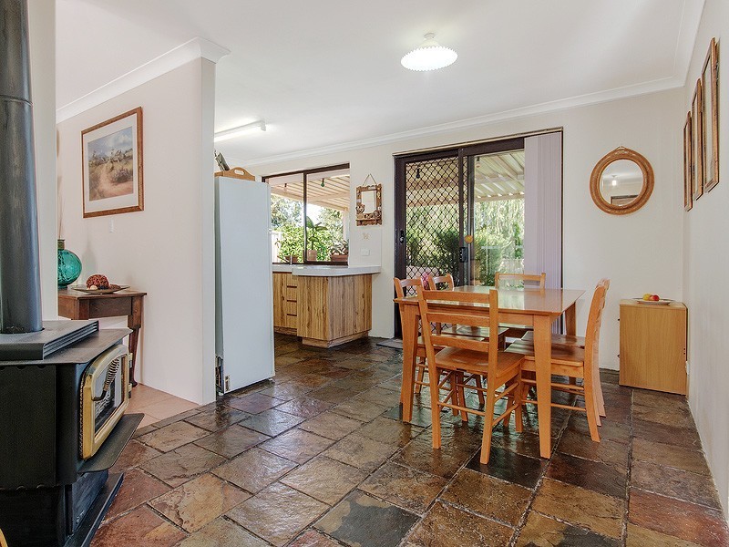 56 Tunnicliffe Street, Parmelia WA 6167