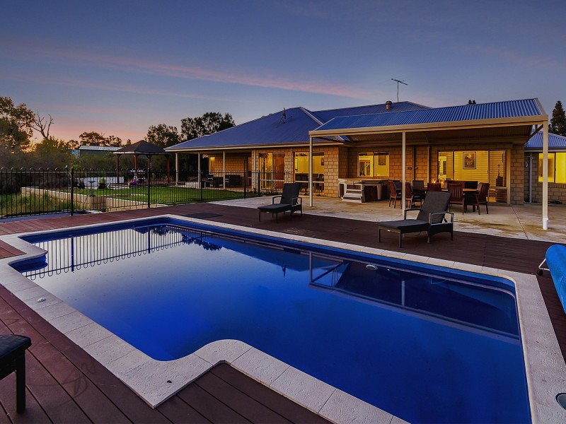 10 Balka Court, Wellard WA 6170