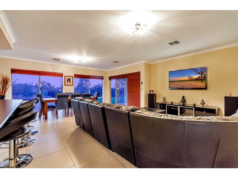 10 Balka Court, Wellard WA 6170