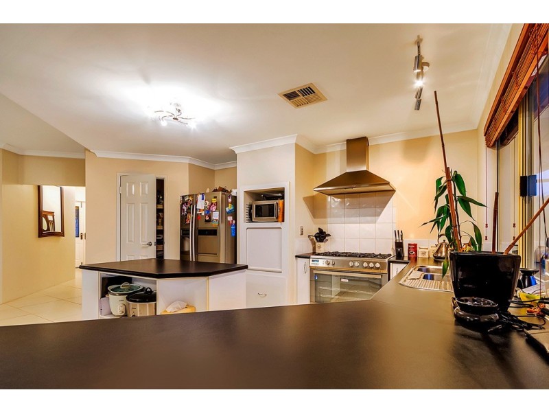 10 Balka Court, Wellard WA 6170