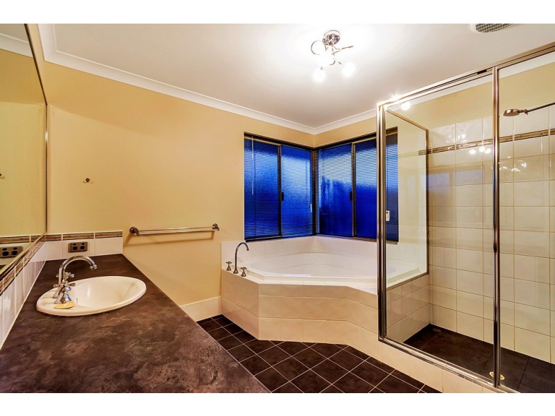 10 Balka Court, Wellard WA 6170