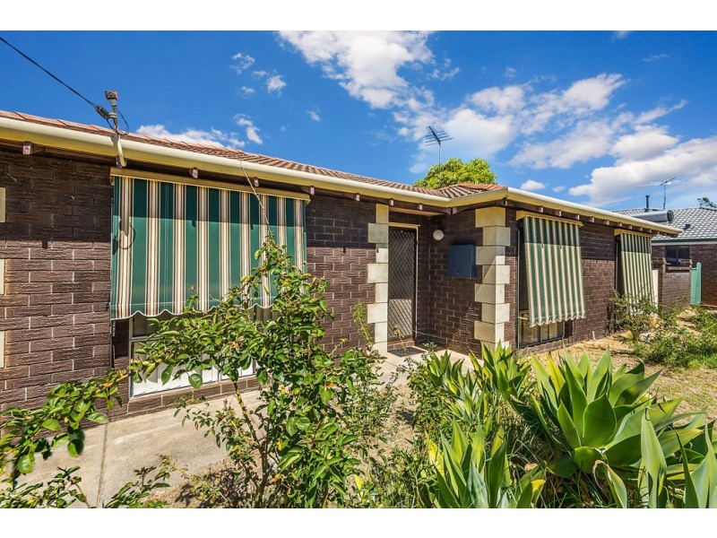 139 Brookton Highway, Kelmscott WA 6111
