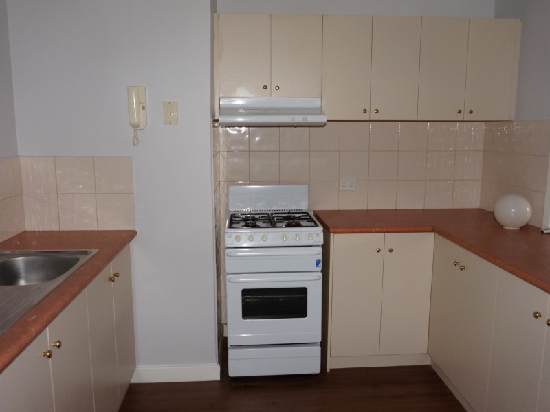 Unit 9/24 Morrit Way, Parmelia WA 6167