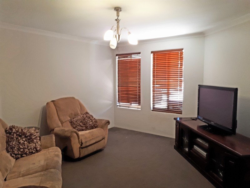 4 Stokesay Street, Orelia WA 6167